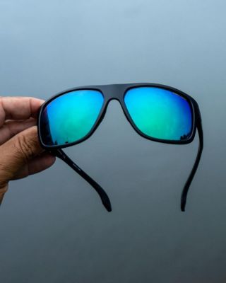 Mako GREY Covert Sunglasses Polarised FREE Mako Shirt Valued $69 